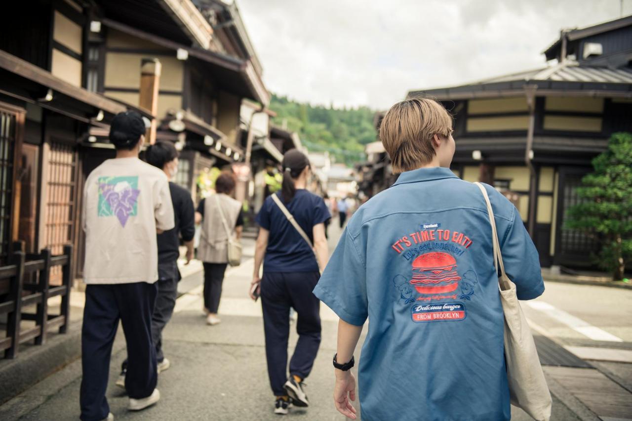 Manabi-Stay Takayama モダンな蔵ダイニングと半露天風呂付き古民家一棟貸切ホテル מראה חיצוני תמונה