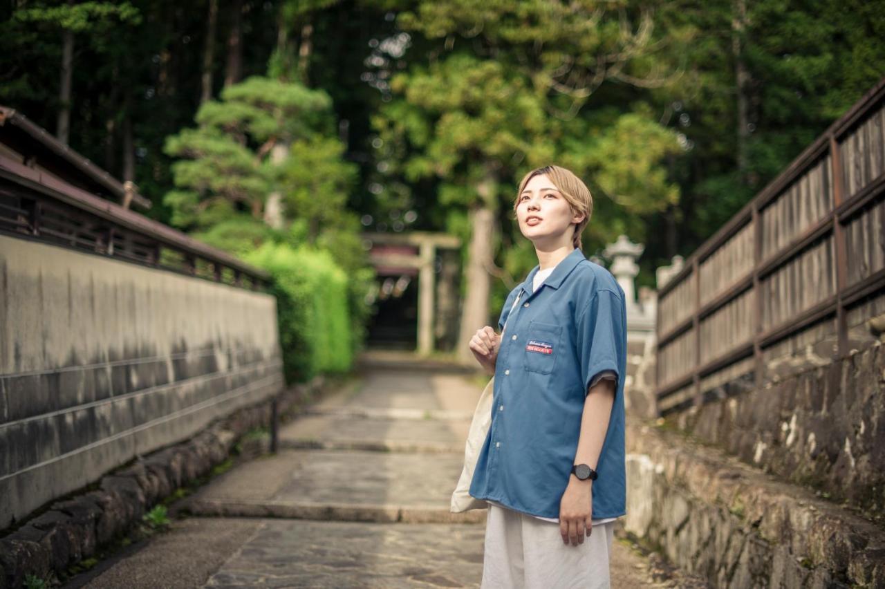 Manabi-Stay Takayama モダンな蔵ダイニングと半露天風呂付き古民家一棟貸切ホテル מראה חיצוני תמונה